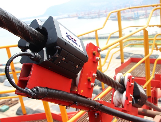 Sistema de monitoreo automático en línea de banda tranportadora con nucléo de cables de acero