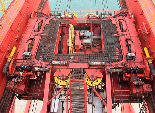 Sistema de monitoreo automático en línea de banda tranportadora con nucléo de cables de acero