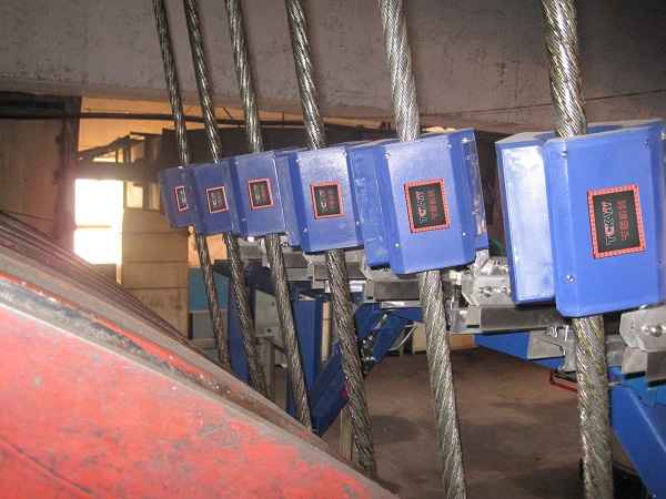 Sistema de monitoreo automático en línea de banda tranportadora con nucléo de cables de acero