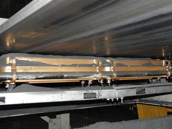 Sistema de monitoreo automático en línea de banda tranportadora con nucléo de cables de acero